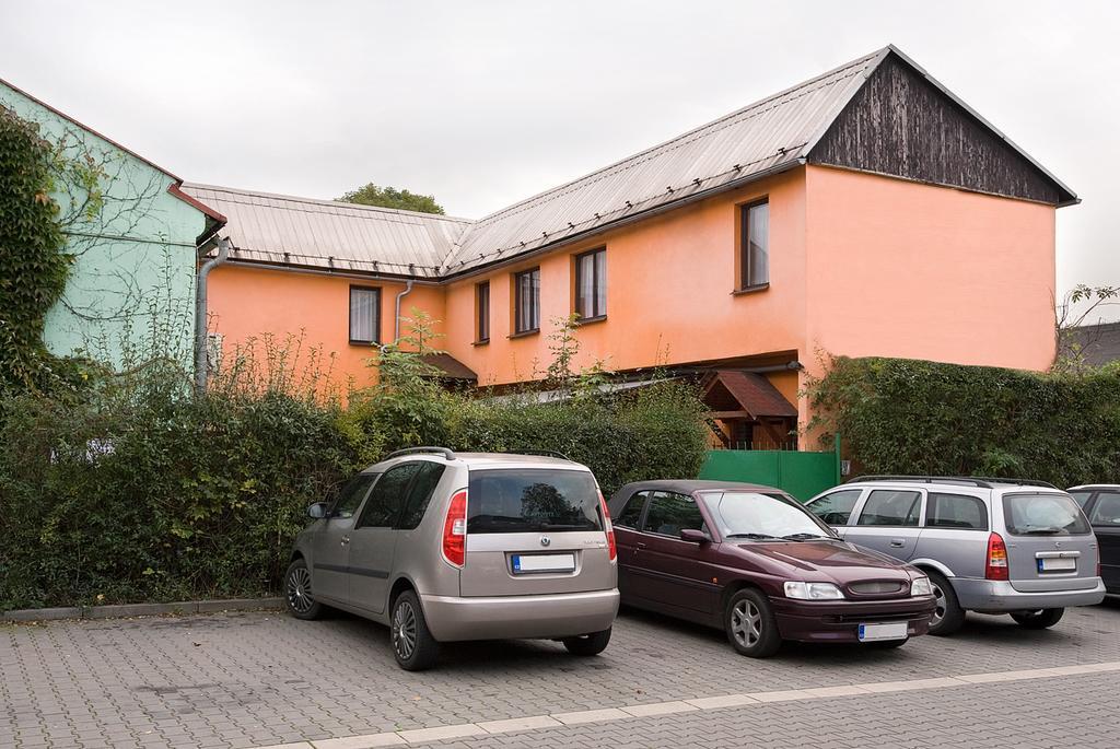Penzion Ostrava-Levne Ubytovani Exterior photo